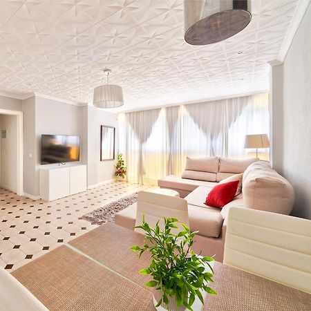 Fantastico Apartamento Junto A La Estacion مالقة المظهر الخارجي الصورة
